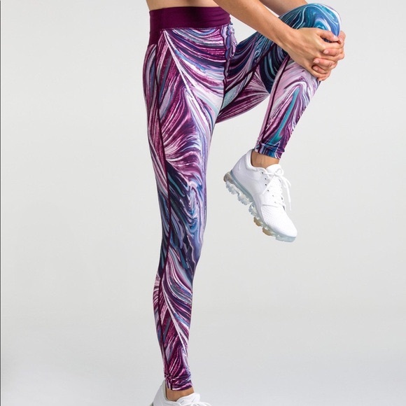 Gymshark Pants - Gymshark Strada Earth Leggings
